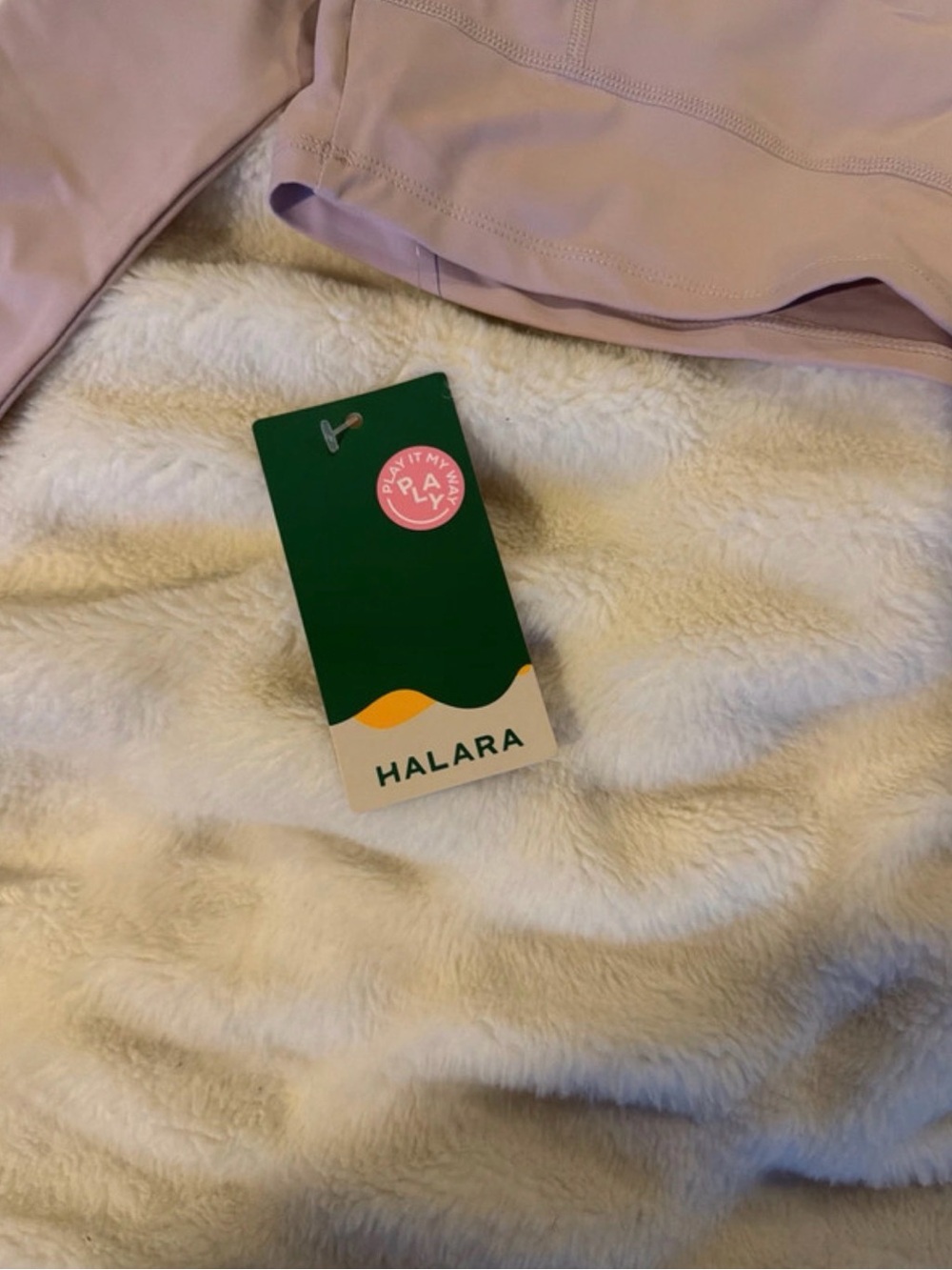 Halara - Picture 2 of 4